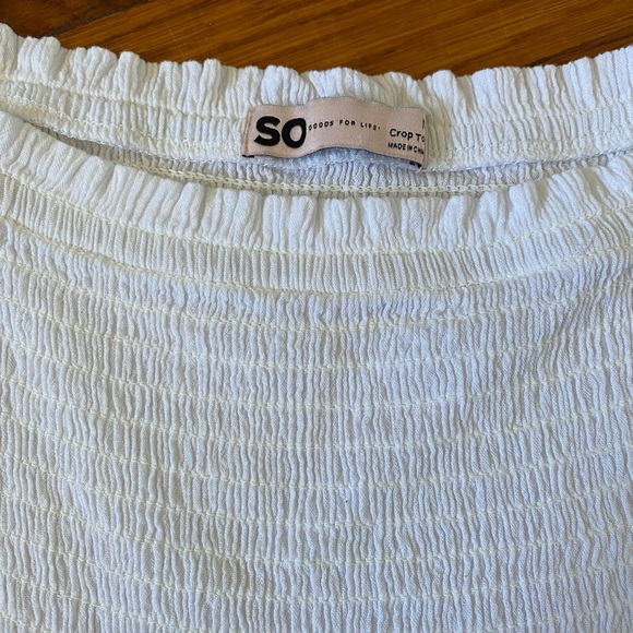 SO WHITE RUFFLE BLOUSE - Picture 4 of 4